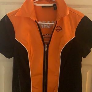 Harley Davidson short sleeve shirt.  🔥
